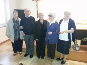 Da sinistra: Dianalori Palman, tesoriere; P.Angelo Brusco, assistente spirituale; Marisa Sfondrini, Presidente; Piera Tua, Vicepresidente; Rosabianca carpene, Segretaria.