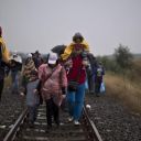 HungaryMigrantsJPEG-09c0b_1441907115-ku3F-U10601204826452Mb-700x394@LaStampa.it_
