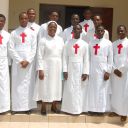 I dieci futuri sacerdoti con la predicatrice dopo il  ritiro spirituale annuele