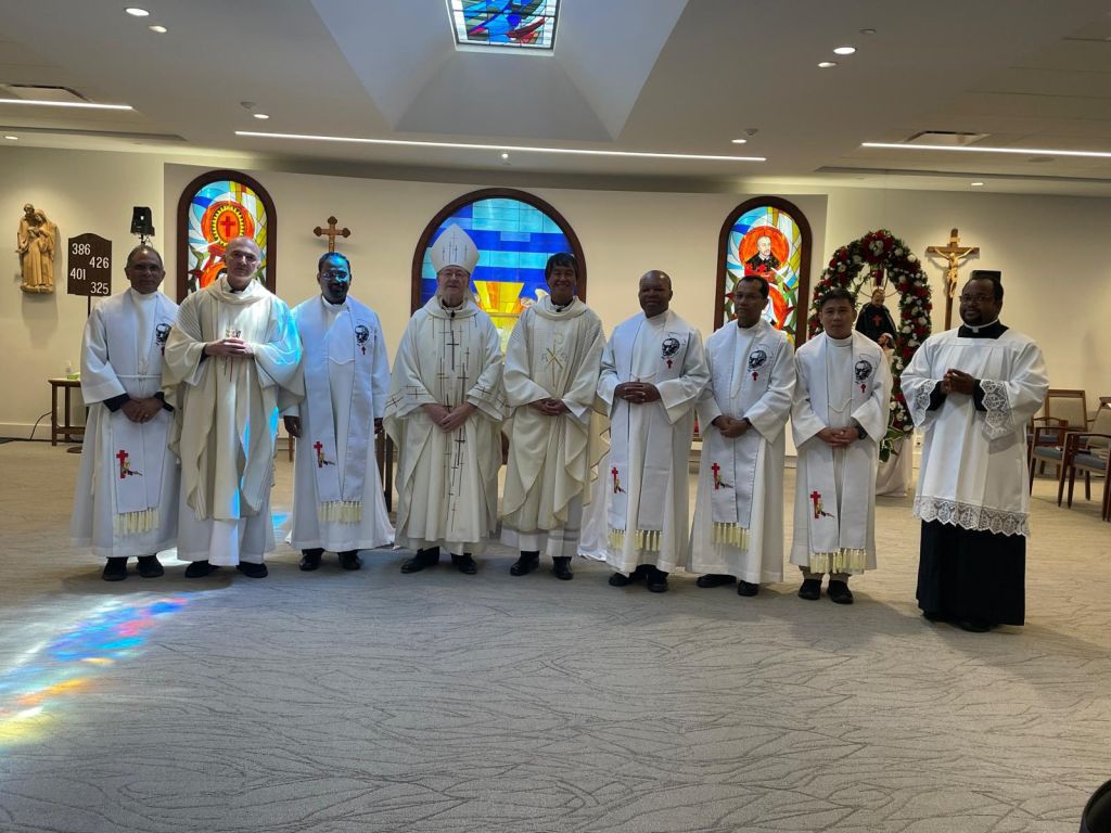 Foto di gruppo dopo una celebrazione liturgica