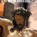 Nella foto si vede una statua di legno di un uomo in croce. Sulla testa ha una corona di spine. La faccia è rivolta di lato e in basso. Da dietro spunta un pezzo di croce. Sulla foto ci sono alcune scritte: Newsletter n. 120. Ministri degli infermi. Il mondo camilliano visto da Roma e Roma vista dal mondo". In basso c'è la scritta "Perché ti affliggi, o pusillanime?"